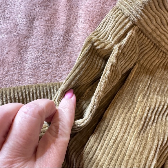 GAP Men's Tan/Brown Corduroy 34x30 Pants Pleated Cuffed Vintage Y2K 00s - Picture 10 of 10